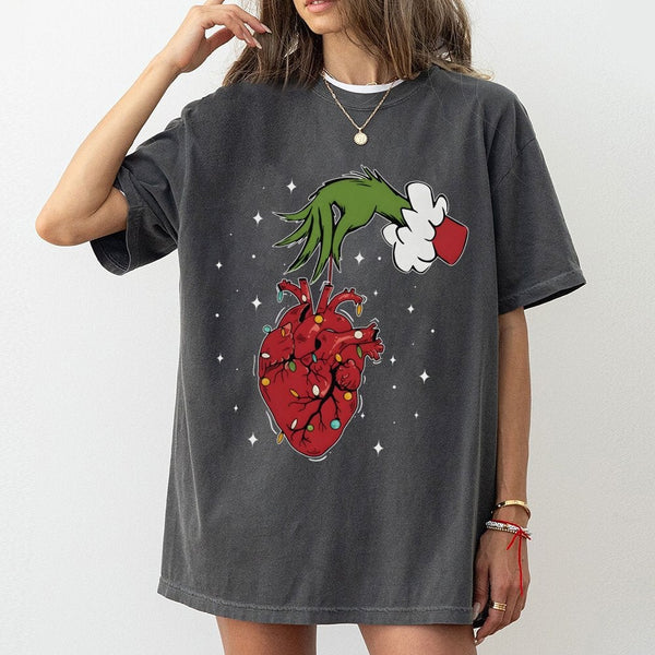 Medical Holiday Lights Graphic Tee, Anatomical Heart Christmas T-Shirt, Festive Nurse Christmas Shirt, Healthcare Doctor ER H