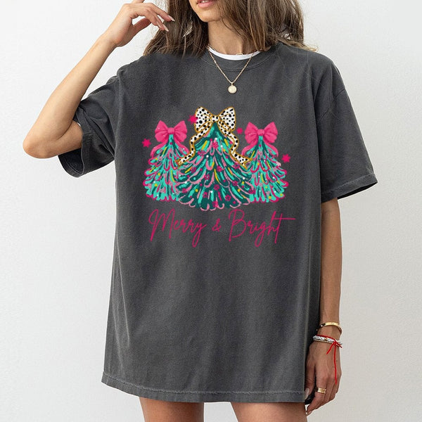 Pink Bow Holiday Tree Graphic Tee, Merry and Bright Christmas T-Shirt, Coquette Christmas Tree Shirt, Adorable Festive Xmas P
